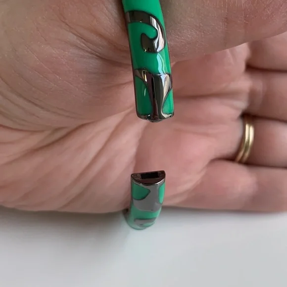 Three Colorful Bangles - Picture 5 of 8